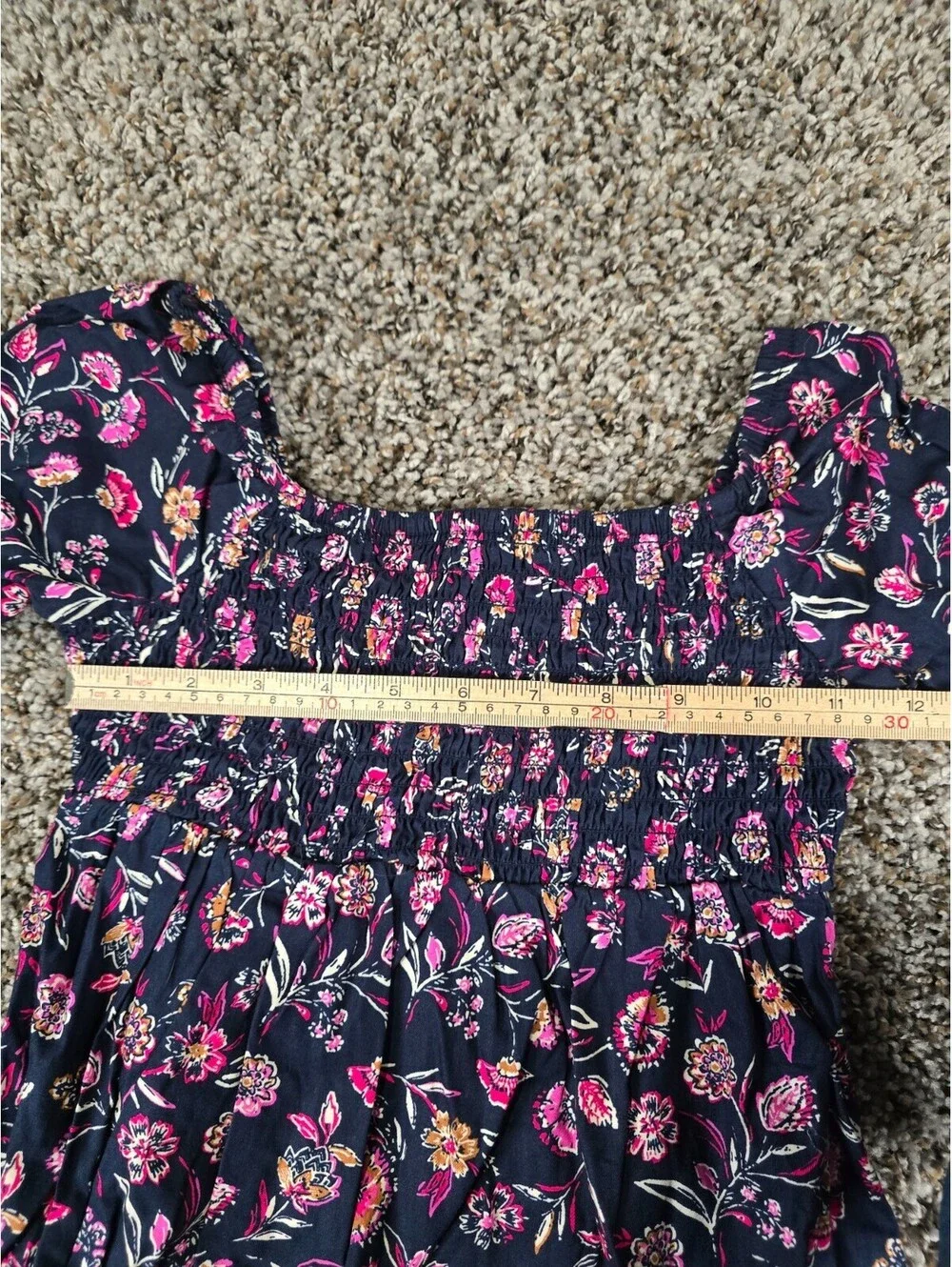 Gap Kids Girls Sz XS Knee Length Long Sleeve Smocked Dress Purple Floral